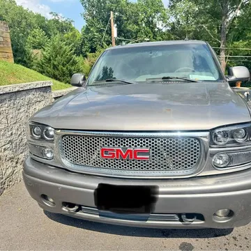 2005 GMC Yukon Denali Sport Utility 4D