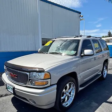 2005 GMC Yukon Denali Sport Utility 4D
