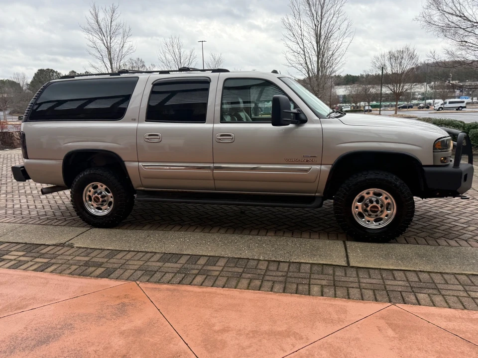 2005 GMC Yukon 2nd Gen - Image 15 of 21
