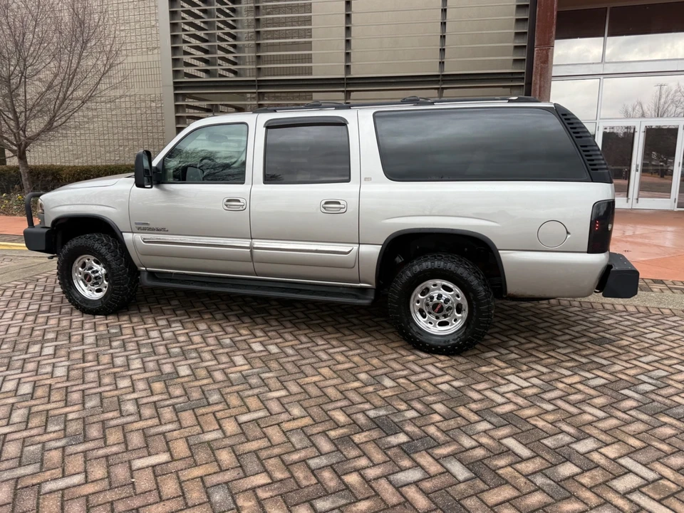 2005 GMC Yukon 2nd Gen - Image 5 of 21