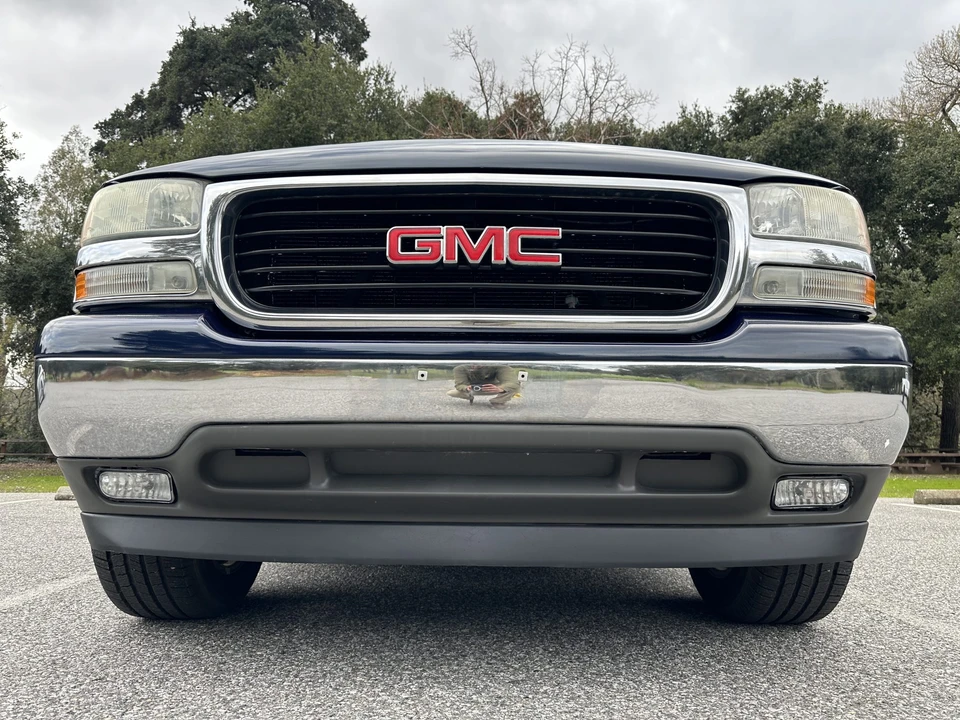 2005 GMC Yukon 2nd Gen - Image 18 of 31