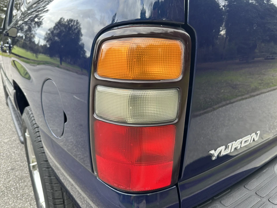 2005 GMC Yukon 2nd Gen - Image 24 of 31