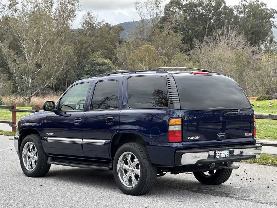 2005 GMC Yukon 2nd Gen - Image 8 of 31