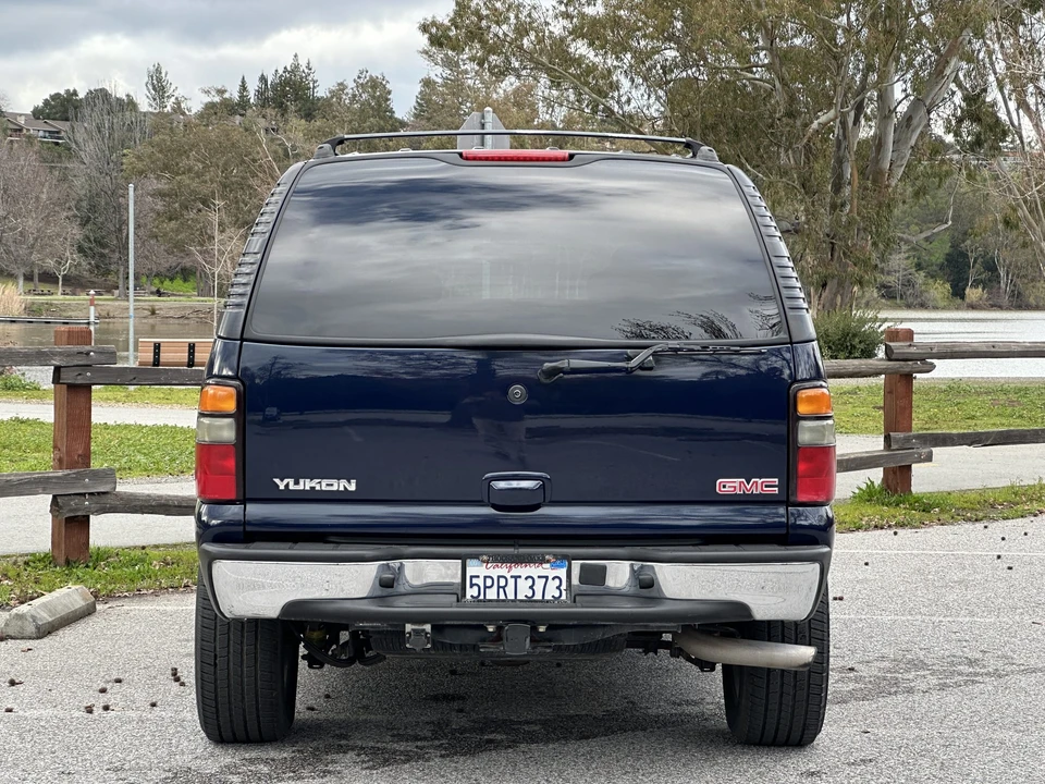 2005 GMC Yukon 2nd Gen - Image 7 of 31