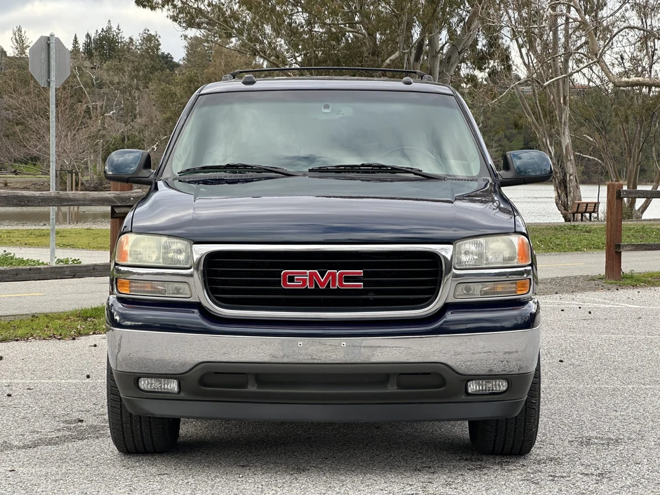 2005 GMC Yukon 2nd Gen - Image 3 of 31