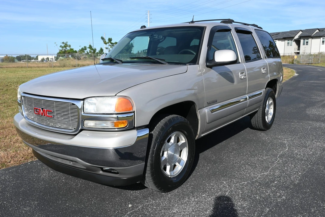 2005 GMC Yukon 2nd Gen - Image 3 of 31