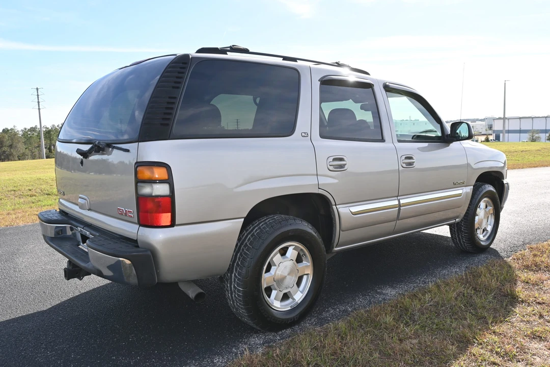 2005 GMC Yukon 2nd Gen - Image 14 of 31