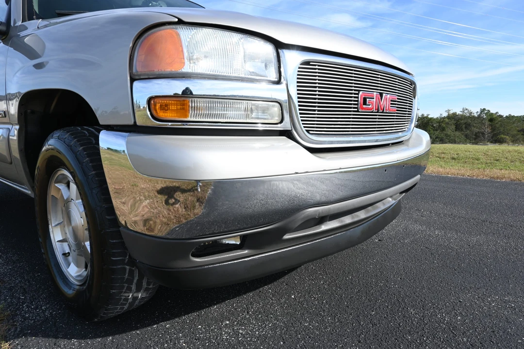 2005 GMC Yukon 2nd Gen - Image 30 of 31