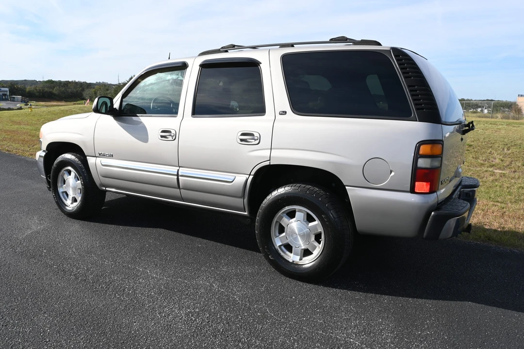 2005 GMC Yukon 2nd Gen - Image 8 of 31