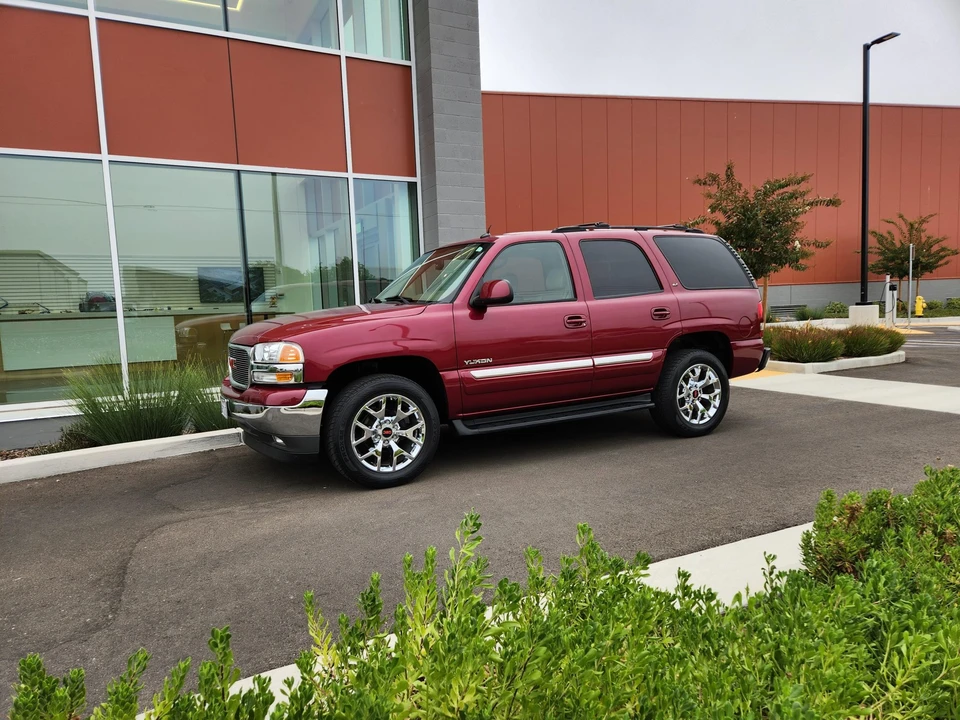 2005 GMC Yukon 2nd Gen - Image 8 of 31