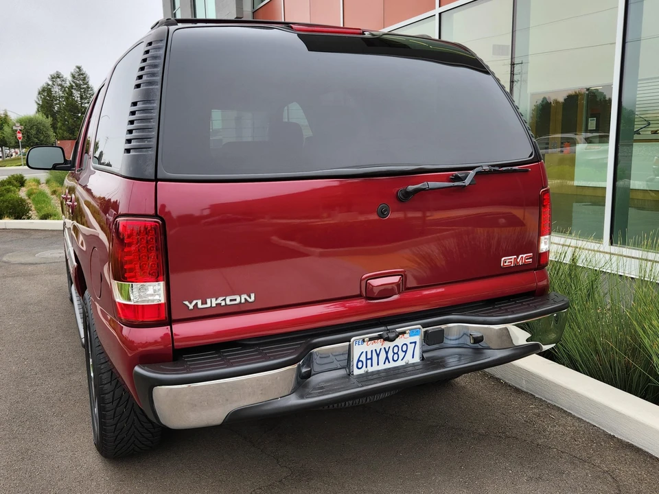 2005 GMC Yukon 2nd Gen - Image 20 of 31