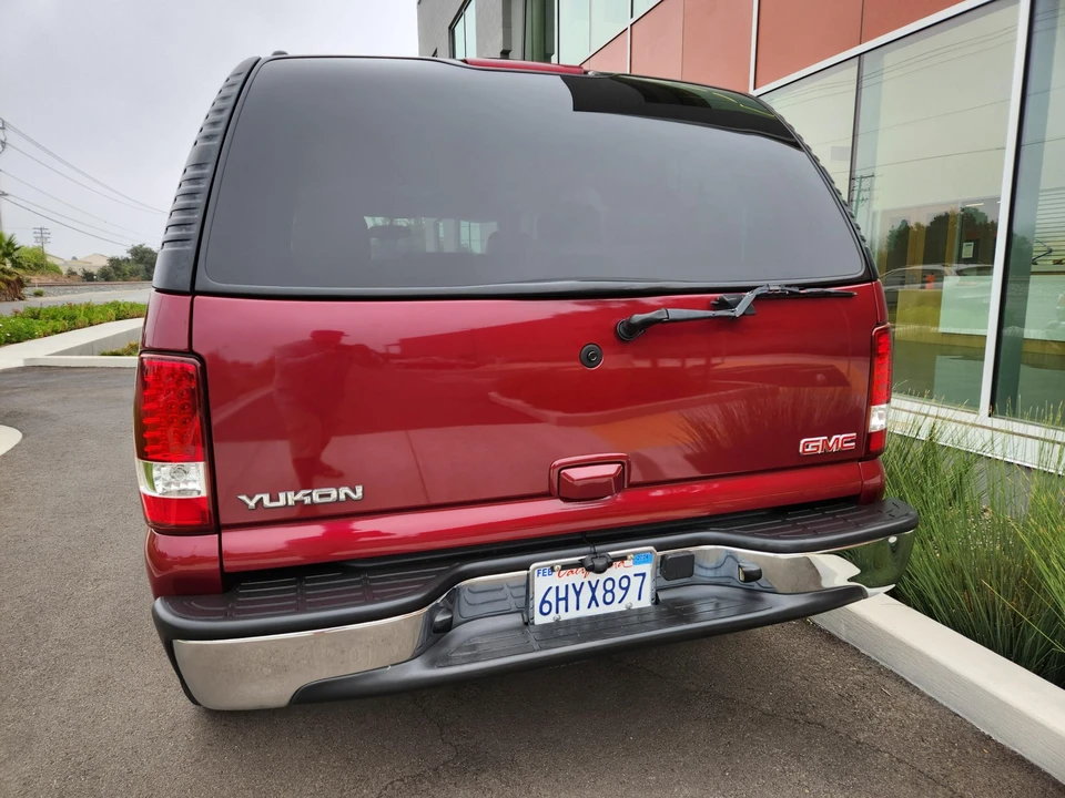 2005 GMC Yukon 2nd Gen - Image 21 of 31