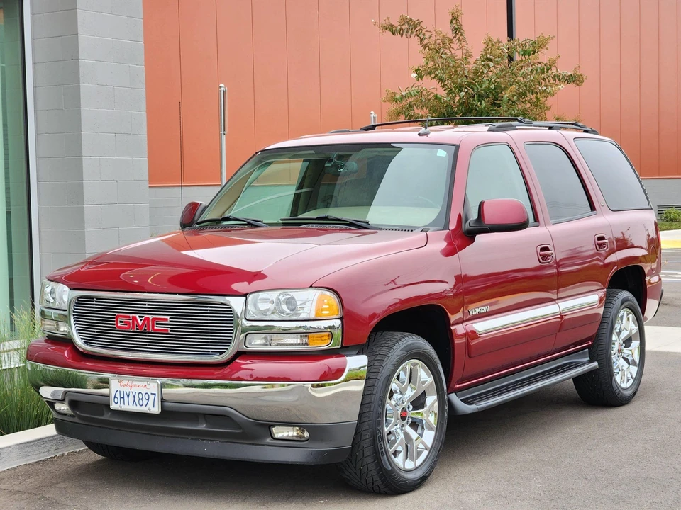 2005 GMC Yukon 2nd Gen - Image 3 of 31