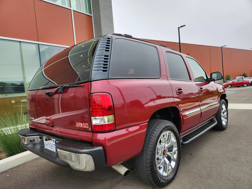 2005 GMC Yukon 2nd Gen - Image 25 of 31