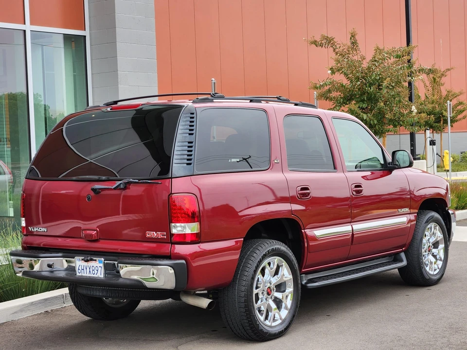 2005 GMC Yukon 2nd Gen - Image 24 of 31