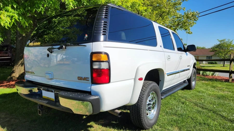 2005 GMC Yukon 2nd Gen - Image 2 of 7