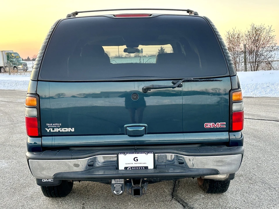 2005 GMC Yukon 2nd Gen - Image 15 of 31