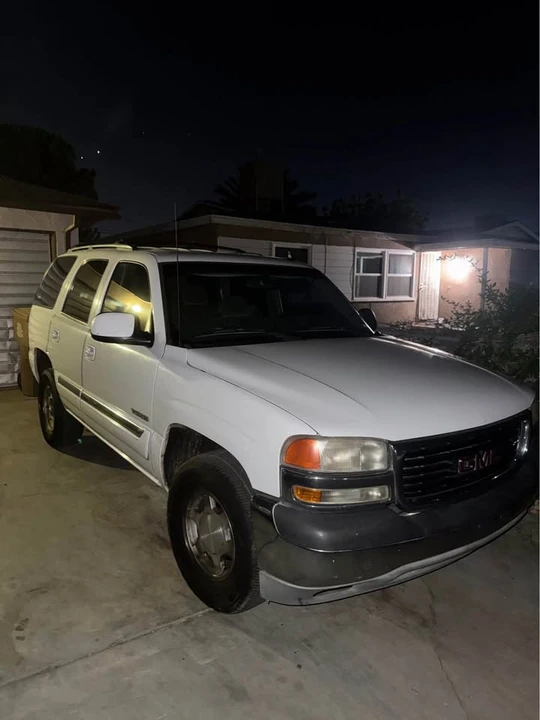 2005 GMC Yukon 2nd Gen - Image 4 of 6