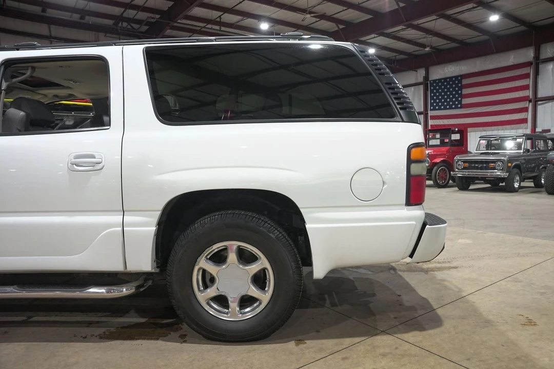 2005 GMC Yukon 2nd Gen - Image 5 of 21