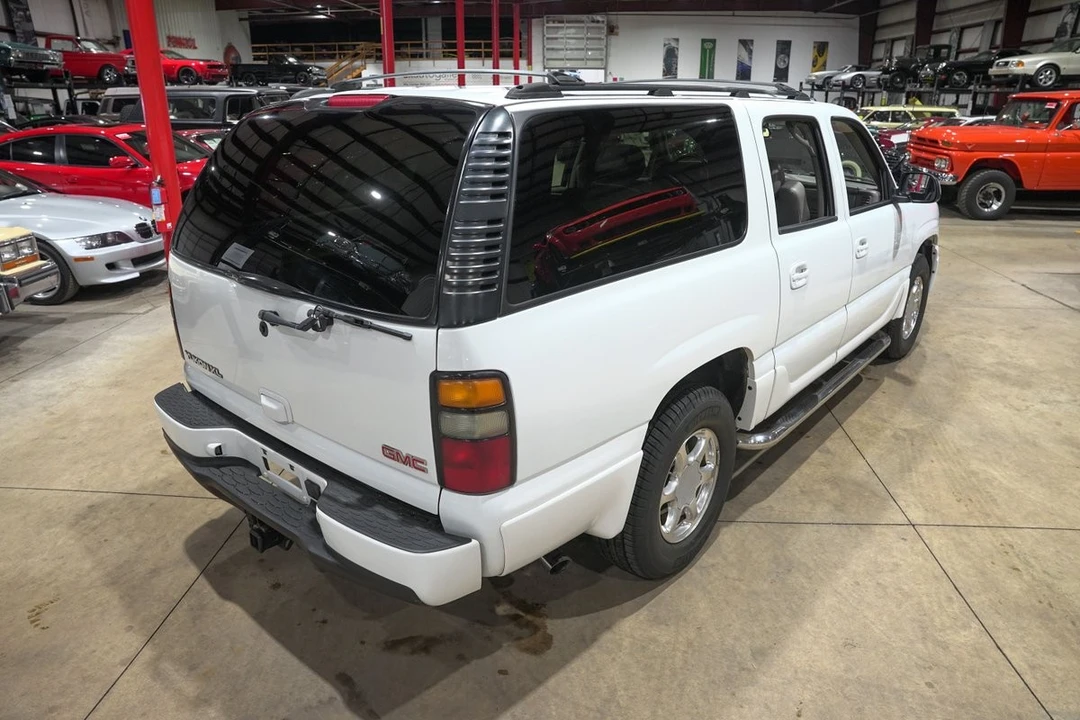 2005 GMC Yukon 2nd Gen - Image 17 of 21