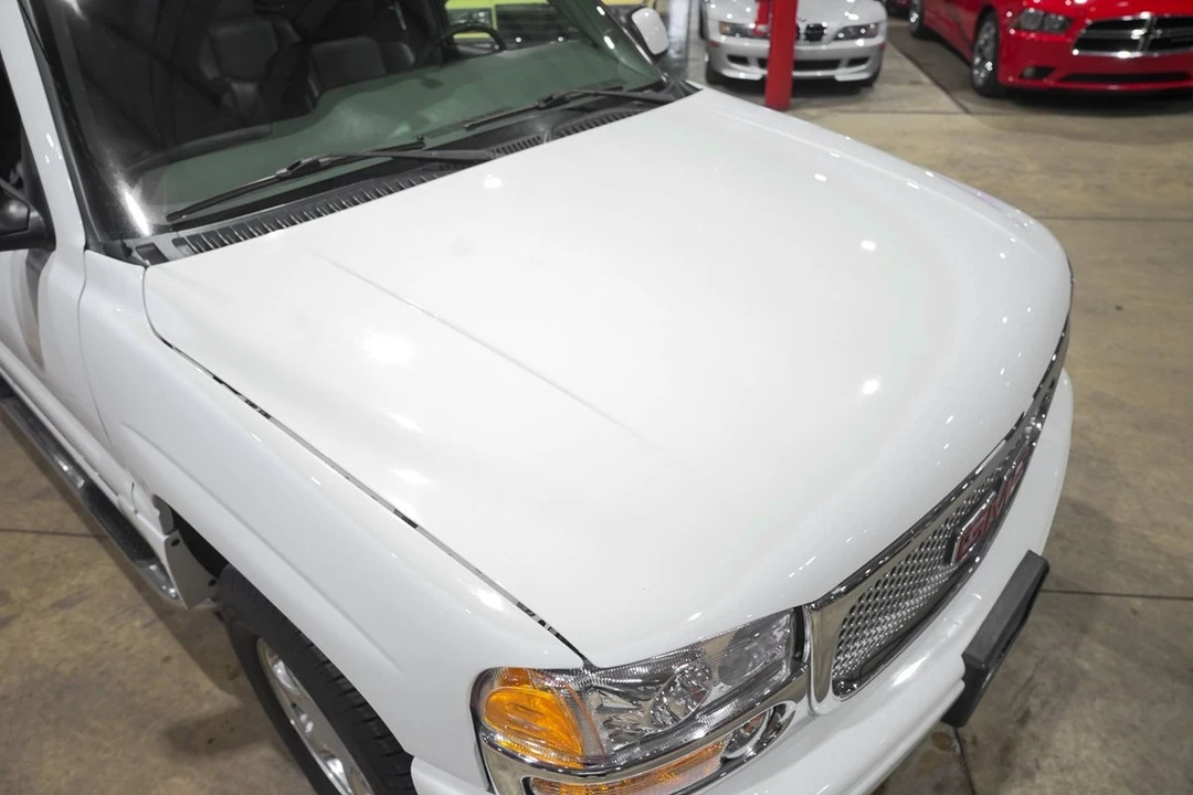 2005 GMC Yukon 2nd Gen - Image 18 of 21
