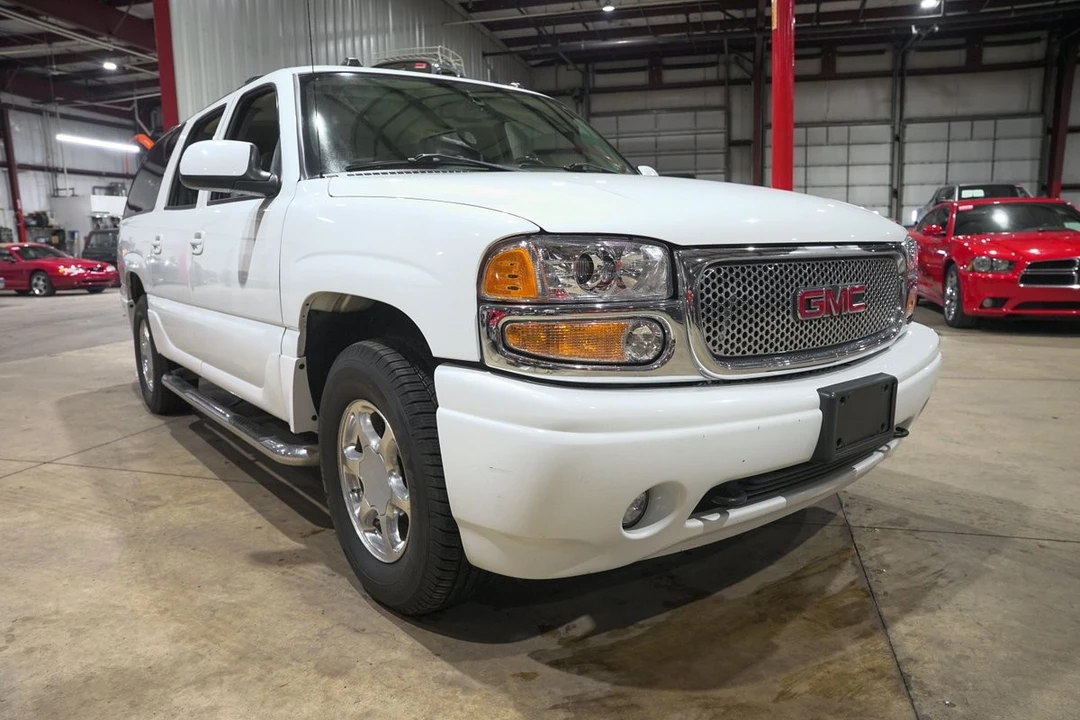 2005 GMC Yukon 2nd Gen - Image 12 of 21