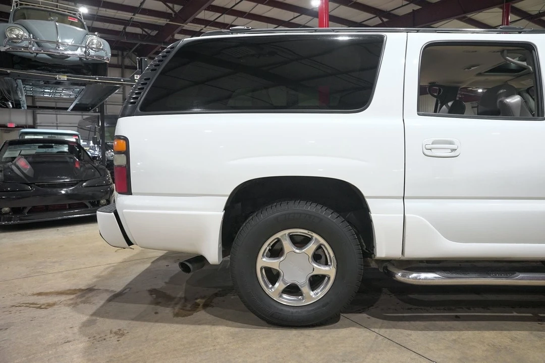 2005 GMC Yukon 2nd Gen - Image 9 of 21