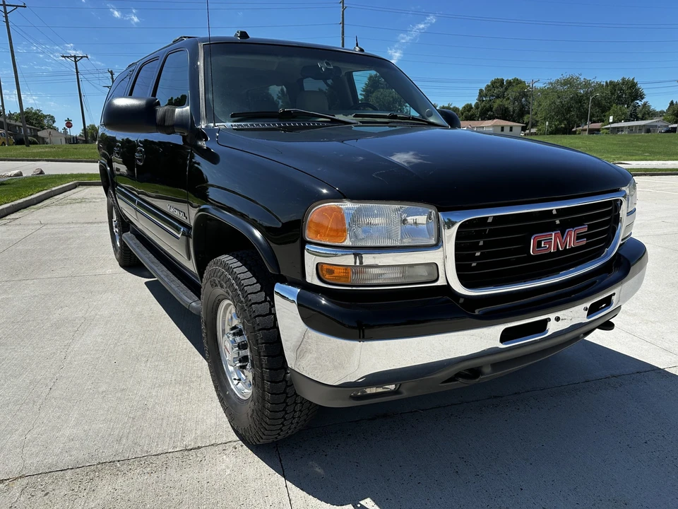 2005 GMC Yukon 2nd Gen - Image 3 of 31
