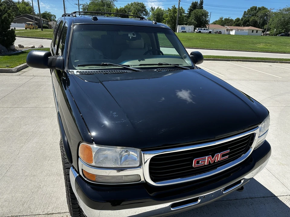 2005 GMC Yukon 2nd Gen - Image 4 of 31