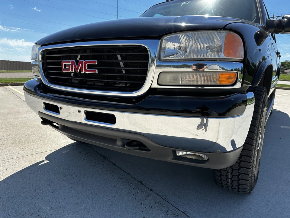 2005 GMC Yukon 2nd Gen - Image 17 of 31