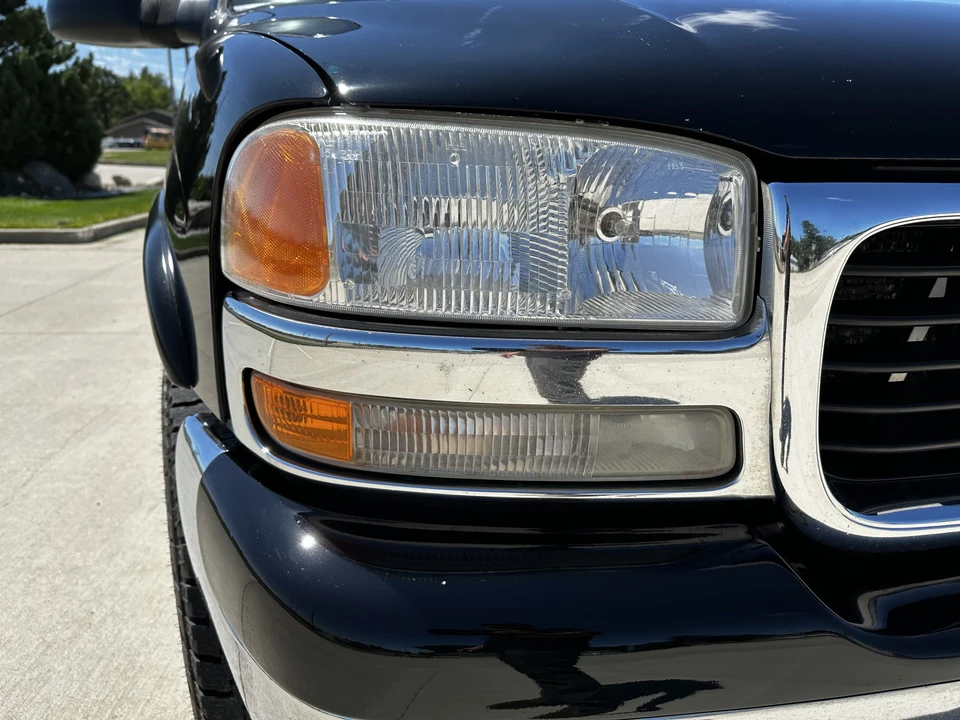 2005 GMC Yukon 2nd Gen - Image 18 of 31