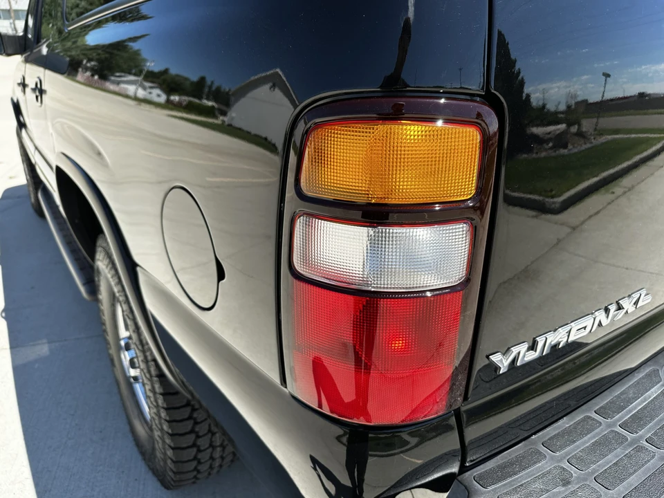 2005 GMC Yukon 2nd Gen - Image 20 of 31
