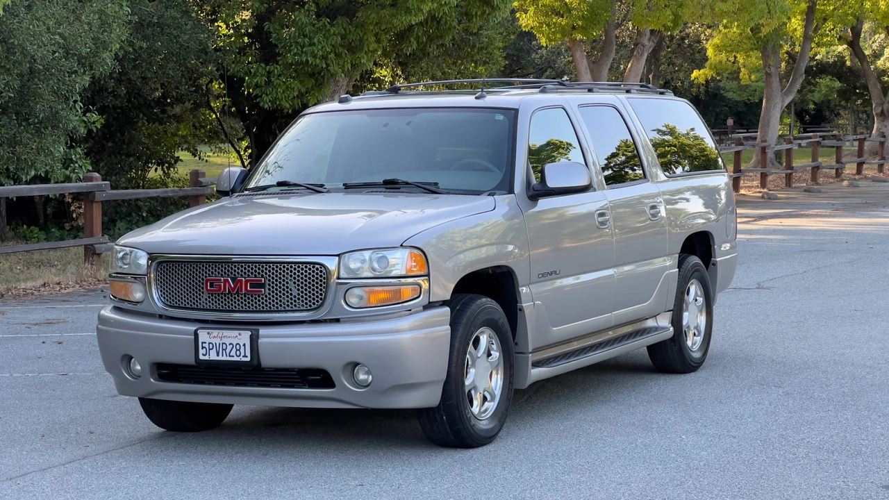 2005 GMC Yukon 2nd Gen - Image 6 of 31