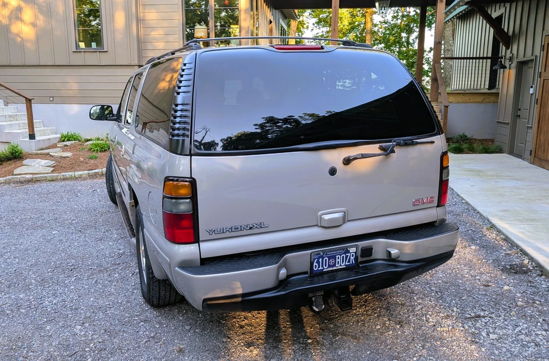 2005 GMC Yukon 2nd Gen - Image 20 of 31