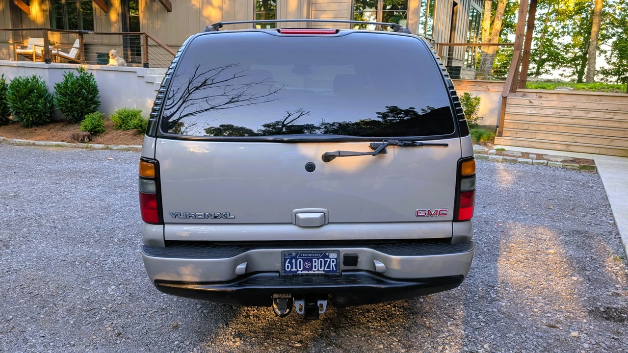 2005 GMC Yukon 2nd Gen - Image 23 of 31