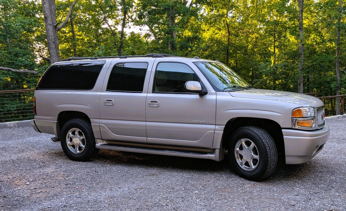 2005 GMC Yukon 2nd Gen - Image 28 of 31