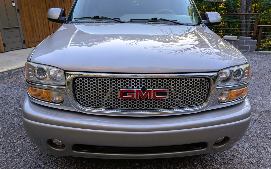 2005 GMC Yukon 2nd Gen - Image 31 of 31