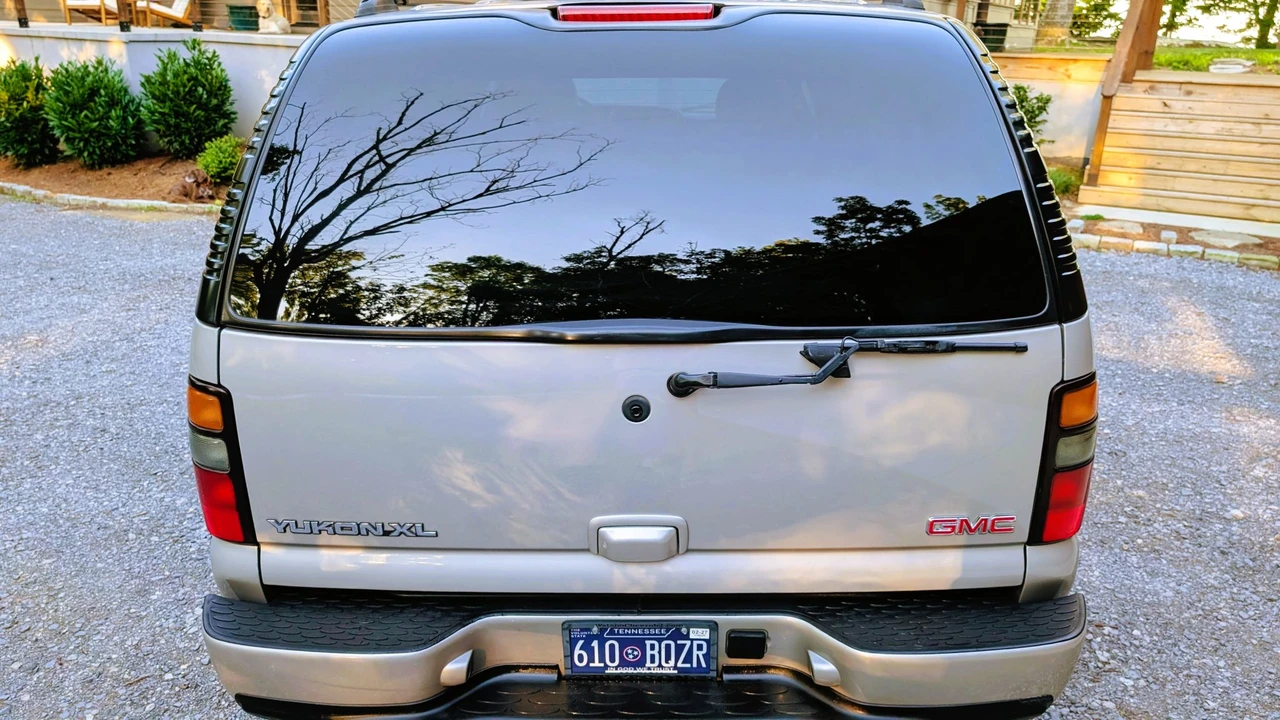 2005 GMC Yukon 2nd Gen - Image 22 of 31