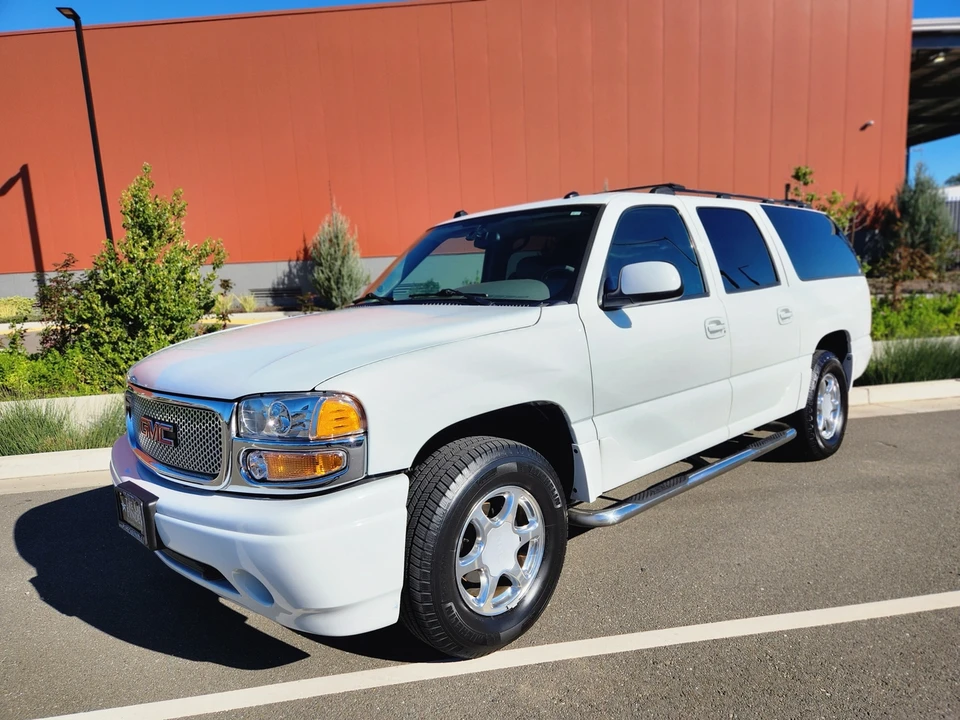2005 GMC Yukon 2nd Gen - Image 21 of 31