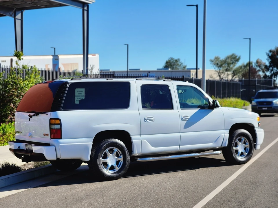 2005 GMC Yukon 2nd Gen - Image 13 of 31