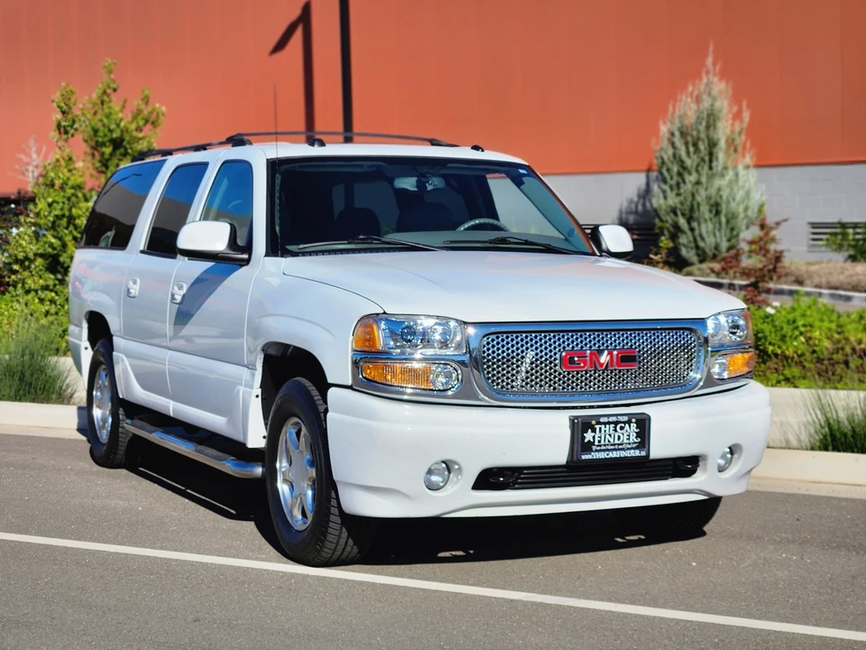 2005 GMC Yukon 2nd Gen - Image 18 of 31