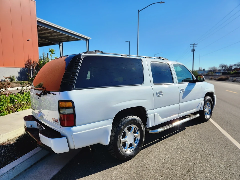 2005 GMC Yukon 2nd Gen - Image 26 of 31