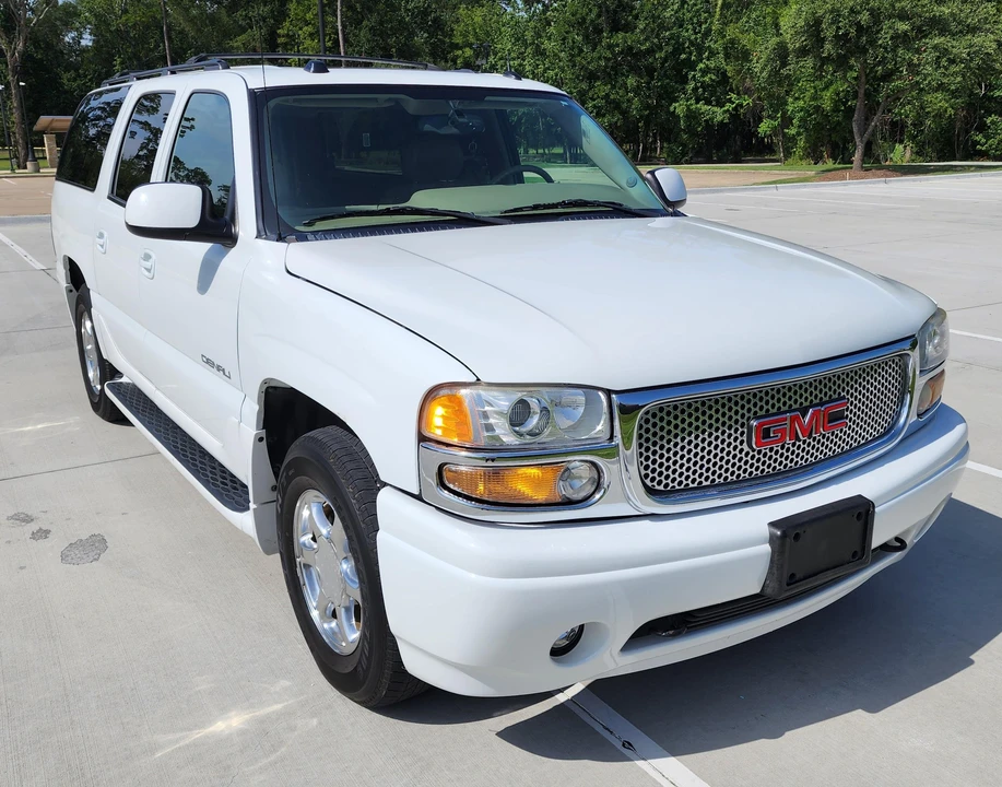2005 GMC Yukon 3rd Gen - Image 14 of 31