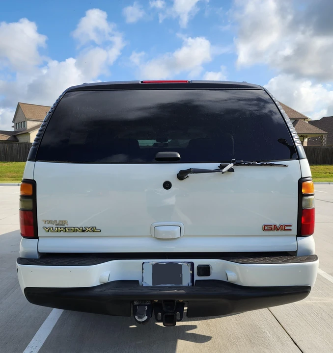 2005 GMC Yukon 3rd Gen - Image 12 of 31