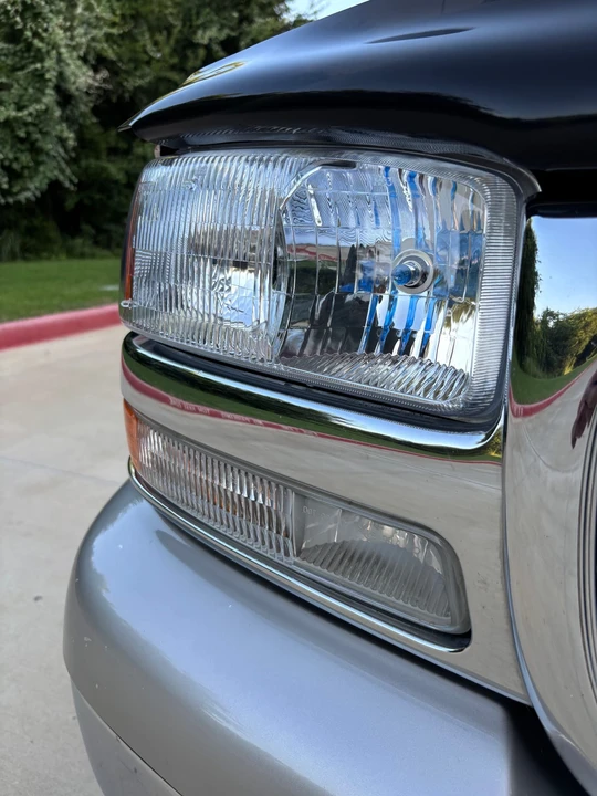2005 GMC Yukon 2nd Gen - Image 20 of 31