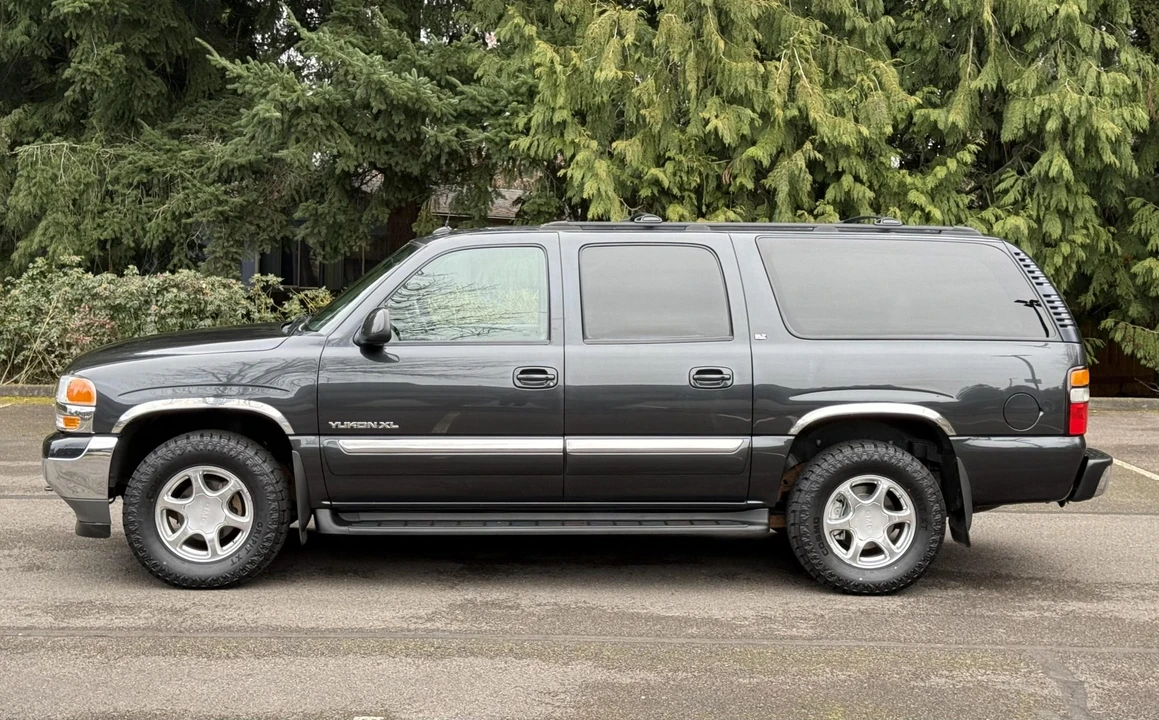 2005 GMC Yukon 2nd Gen - Image 4 of 31
