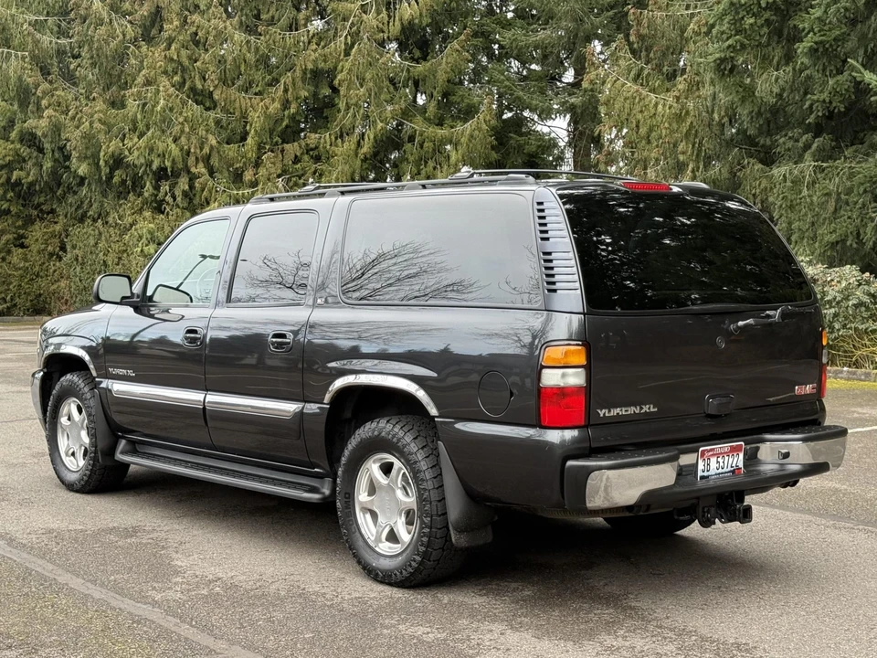2005 GMC Yukon 2nd Gen - Image 6 of 31