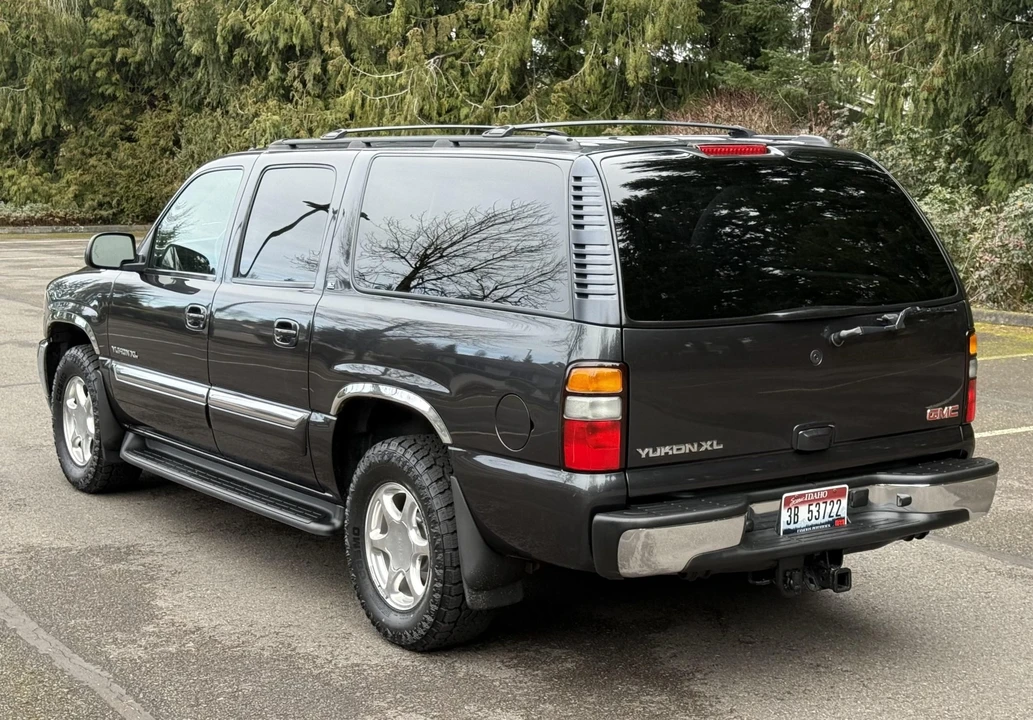 2005 GMC Yukon 2nd Gen - Image 7 of 31