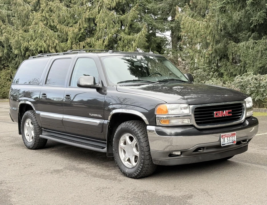 2005 GMC Yukon 2nd Gen - Image 14 of 31