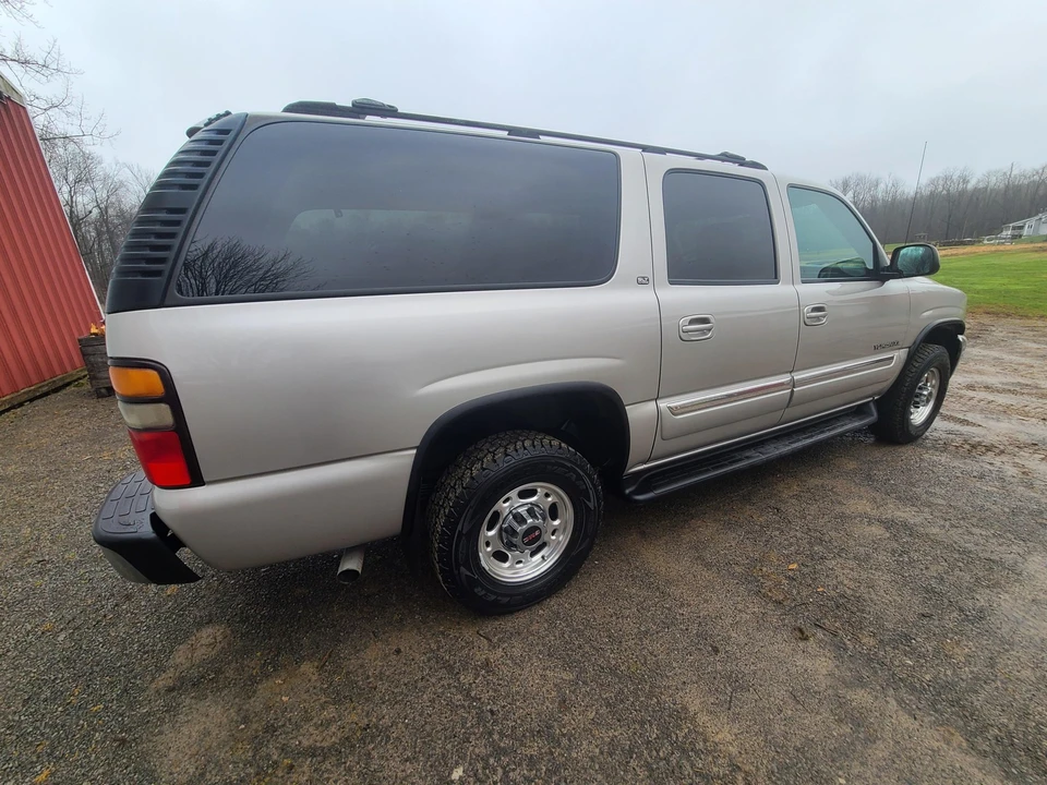 2005 GMC Yukon 2nd Gen - Image 17 of 31
